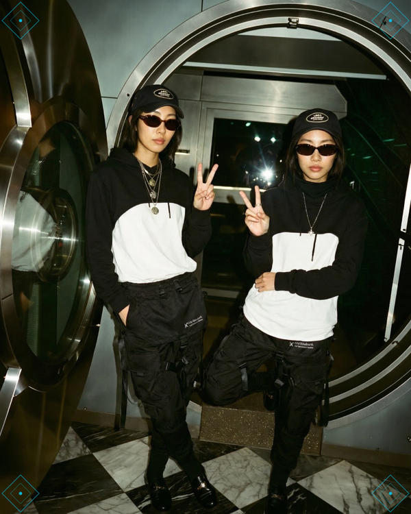 Rrezza Cropped Techwear Hoodie Women - Punk Y2K Hip Hop Style 2024